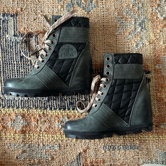 Sorel Lexie Wedge Boots, Dark Slate - 5.5 - Picture 4 of 9